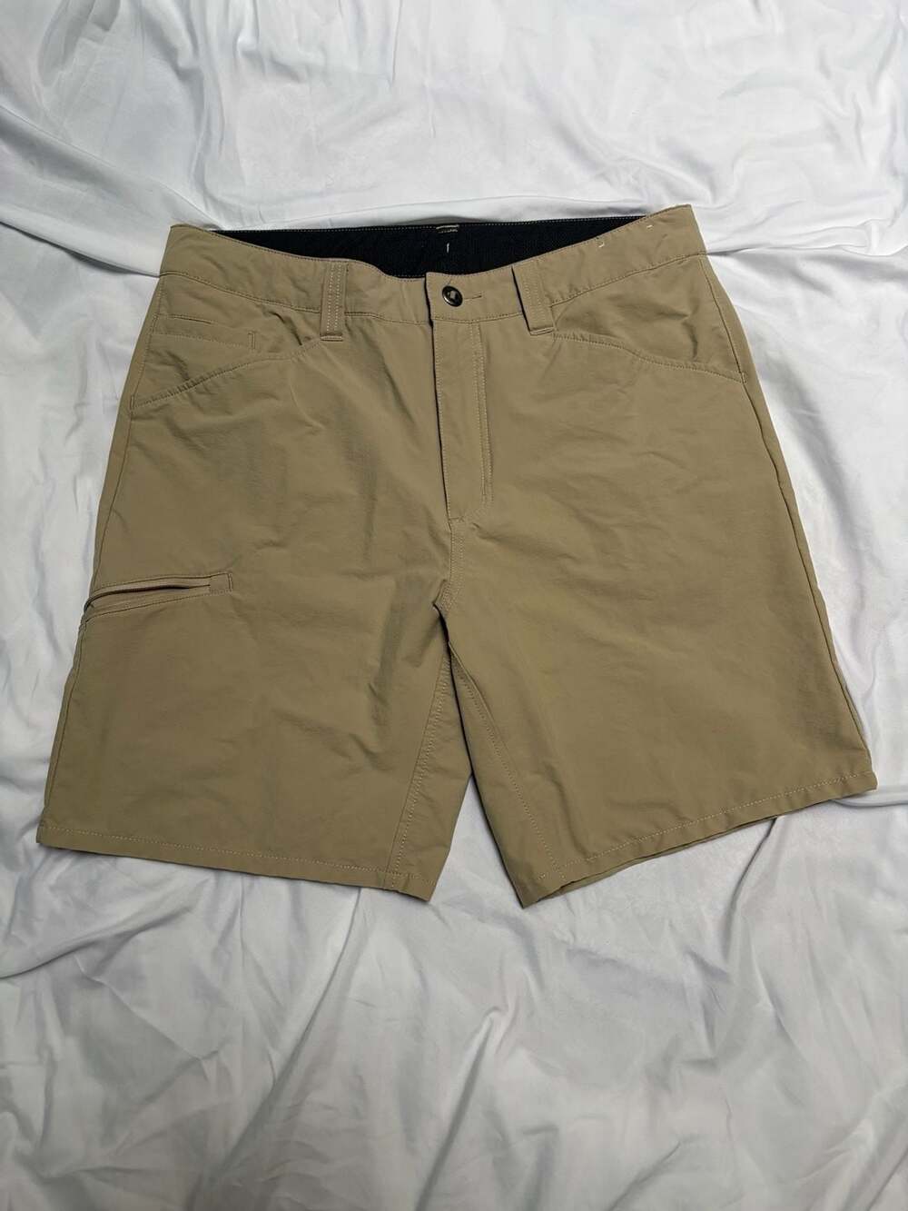 Patagonia Men's Size 34 Tan Technical Hiking Shorts